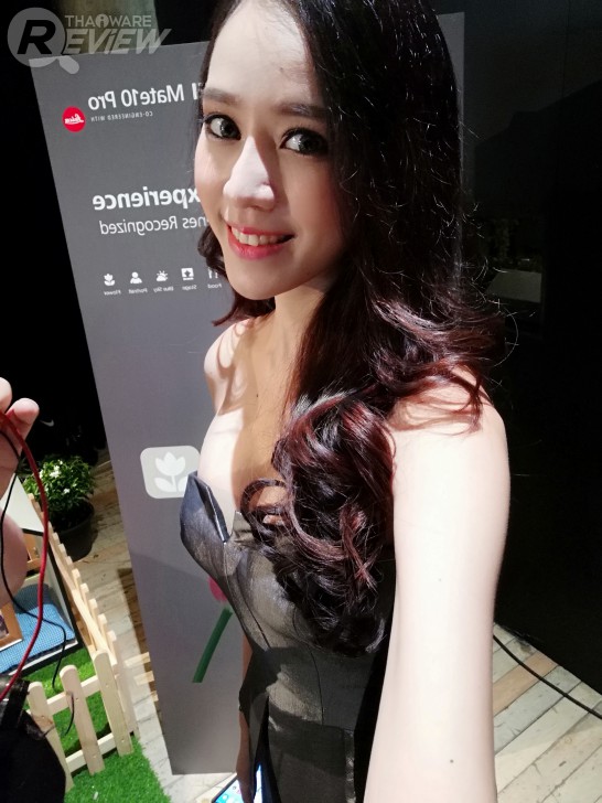 Huawei Mate 10 Pro สมาร์ทโฟน AI Chipset เครื่องแรกของโลก