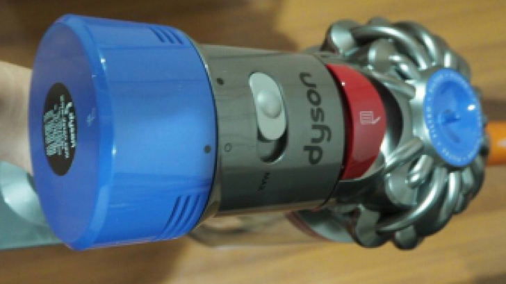 รีวิว [CR]ริวิวเครื่องดูดฝุ่น Dyson V8 Absolute+
