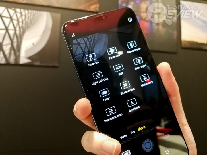 Huawei P20 Pro เรือธงข้ามรุ่น กล้องหลัง 3 เลนส์ อีกระดับของความสวยหรู