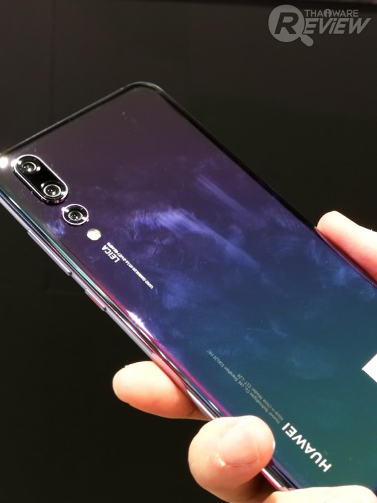 Huawei P20 Pro เรือธงข้ามรุ่น กล้องหลัง 3 เลนส์ อีกระดับของความสวยหรู