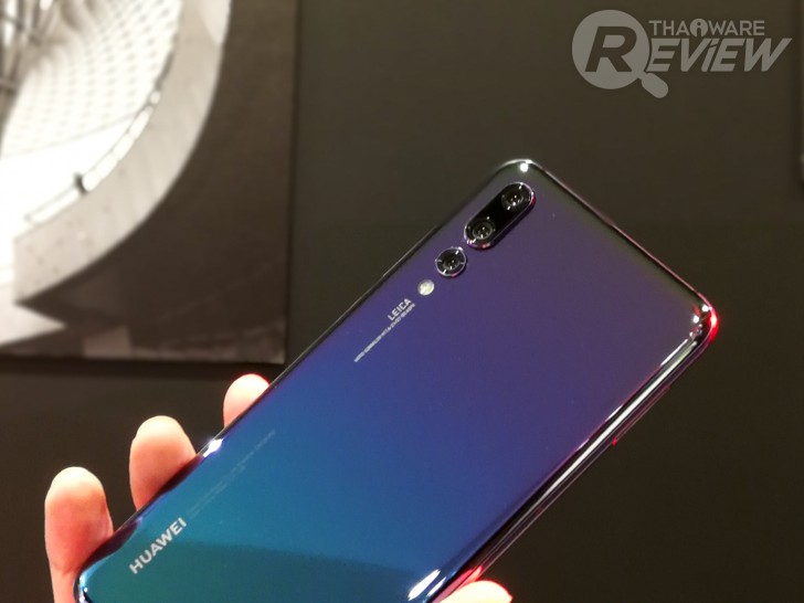 Huawei P20 Pro เรือธงข้ามรุ่น กล้องหลัง 3 เลนส์ อีกระดับของความสวยหรู