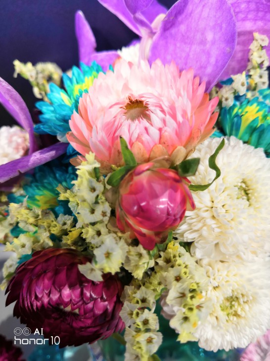 Honor 10 มือถือตัวแรงกล้องเด่น เรือนร่างงดงาม ในราคา 13,990 บาท