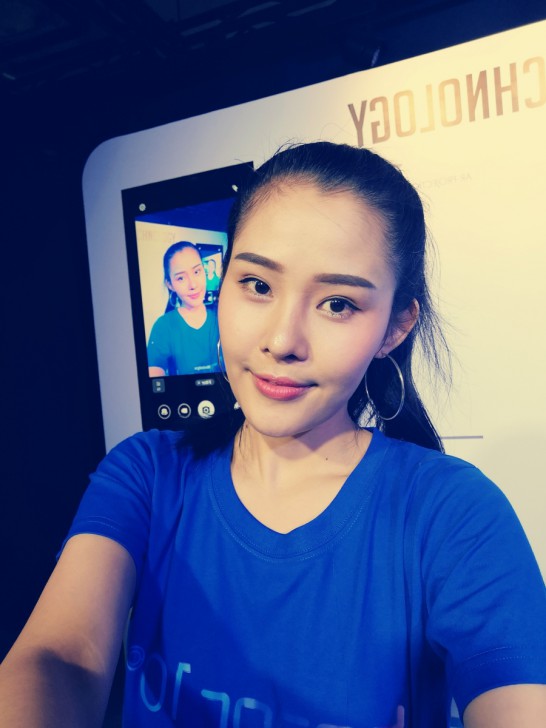 Honor 10 มือถือตัวแรงกล้องเด่น เรือนร่างงดงาม ในราคา 13,990 บาท