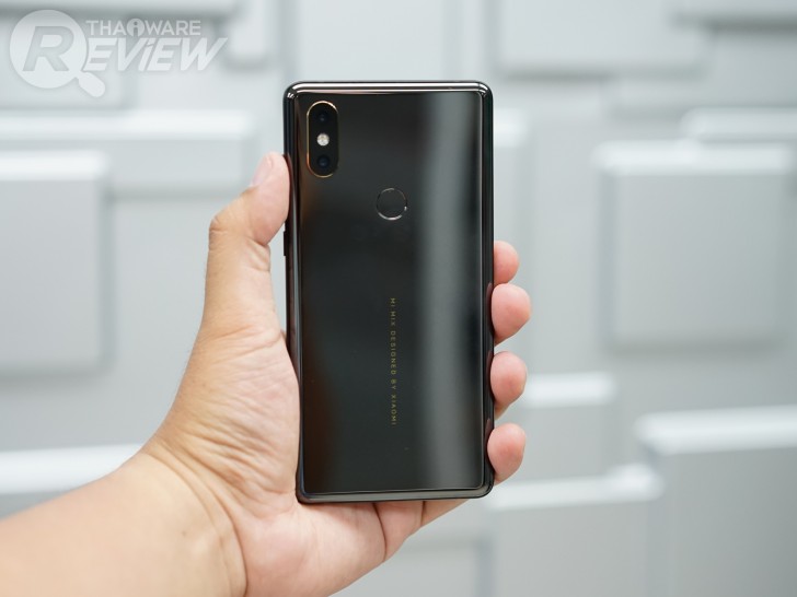 Xiaomi Mi Mix 2S มือถือสุดแรง ราคาสุดถูก เมื่อศิลปะมาบรรจบกับเทคโนโลยี
