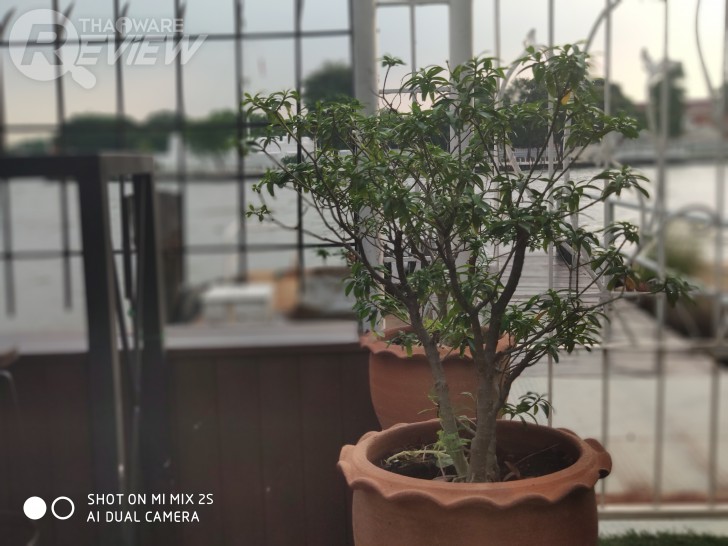 Xiaomi Mi Mix 2S มือถือสุดแรง ราคาสุดถูก เมื่อศิลปะมาบรรจบกับเทคโนโลยี