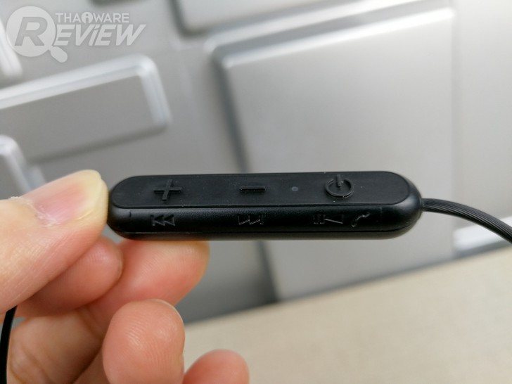 SONY WI-C300 หูฟังไร้สายรุ่นเล็กจากค่ายอารยธรรม ใช้ฟังเพลงก็ได้ คุยโทรศัพท์ก็ดี