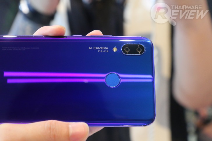 Huawei nova 3 & 3i สองพี่น้องสมาร์ทโฟน 4 กล้อง ดีไซน์พรีเมี่ยม ถ่ายรูปเยี่ยมด้วย AI