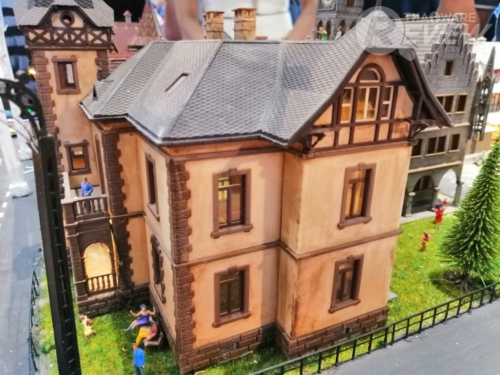 Huawei nova 3 & 3i สองพี่น้องสมาร์ทโฟน 4 กล้อง ดีไซน์พรีเมี่ยม ถ่ายรูปเยี่ยมด้วย AI