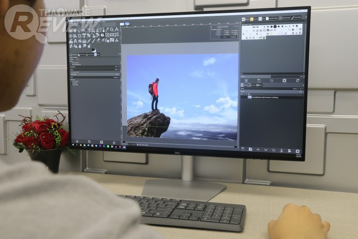 Dell 27 Ultrathin S2719DM จอ 2K สุดบาง แสดงสีสดใสสมจริง ทำกราฟฟิกก็ได้ ดูหนังก็ดี 