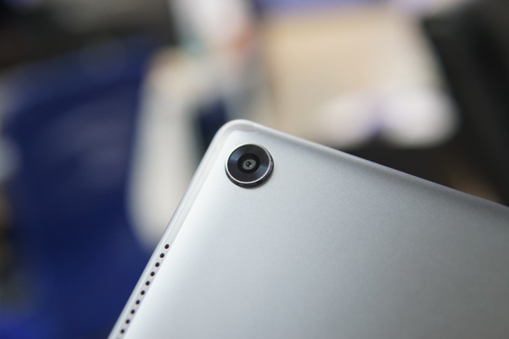 Huawei MediaPad M5 Pro แท็บเล็ตไฮบริด พิมพ์งานได้ วาดรูปดี ดูหนังเพลิน ฟังเพลงฟิน 