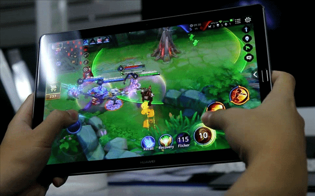 Huawei MediaPad M5 Pro แท็บเล็ตไฮบริด พิมพ์งานได้ วาดรูปดี ดูหนังเพลิน ฟังเพลงฟิน 