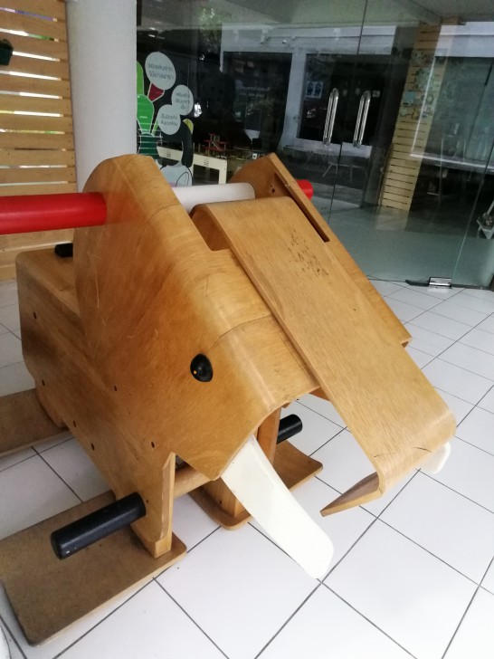 Huawei MediaPad M5 Pro แท็บเล็ตไฮบริด พิมพ์งานได้ วาดรูปดี ดูหนังเพลิน ฟังเพลงฟิน 