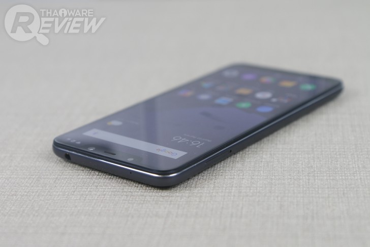 POCOPHONE F1 การกลับมาทวงบัลลังก์ของ Xiaomi ราชันแห่งความคุ้มค่า