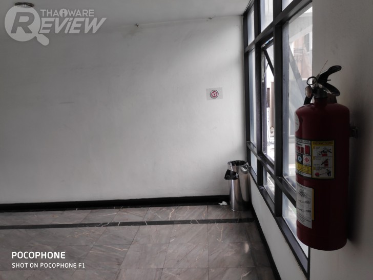 POCOPHONE F1 การกลับมาทวงบัลลังก์ของ Xiaomi ราชันแห่งความคุ้มค่า