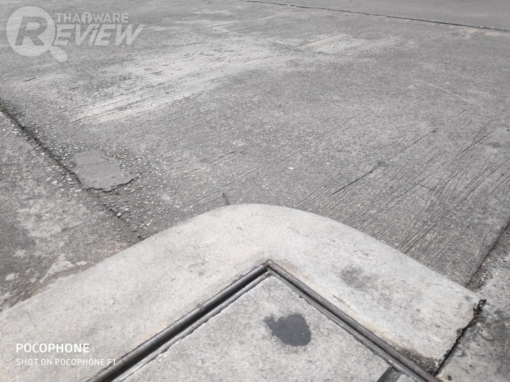 POCOPHONE F1 การกลับมาทวงบัลลังก์ของ Xiaomi ราชันแห่งความคุ้มค่า