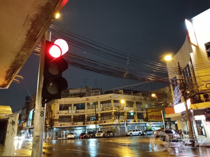 เปรียบเทียบ Vivo V11 และ V11i เลือกรุ่นไหนดี?