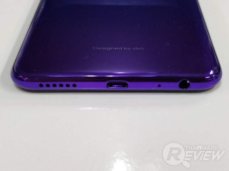 เปรียบเทียบ Vivo V11 และ V11i เลือกรุ่นไหนดี?