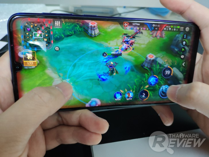 เปรียบเทียบ Vivo V11 และ V11i เลือกรุ่นไหนดี?