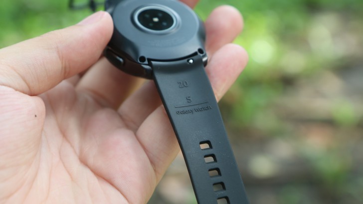 นาฬิกาสมาร์ทวอทซ์ Samsung Galaxy Watch ดีไซน์เรียบหรู การใช้งานตอบโจทย์คนยุคใหม่