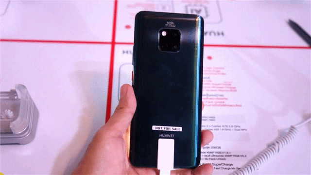 HUAWEI Mate 20 ซีรี่ย์ เปิดตัวมือถือเรือธง 3 รุ่นรวด เด่นด้วยกล้อง 3 ตัว ระบบ AI และแบตฯ อึด HUAWEI Mate 20 ซีรี่ย์ เปิดตัวมือถือเรือธง 3 รุ่นรวด เด่นด้วยกล้อง 3 ตัว ระบบ AI และแบตฯ อึด