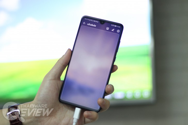 Huawei Mate 20 น้องเล็กตระกูลเรือธง กล้องหลัง 3 เลนส์ไลก้า ดีไซน์ไฟหน้ารถแข่งแบรนด์หรู