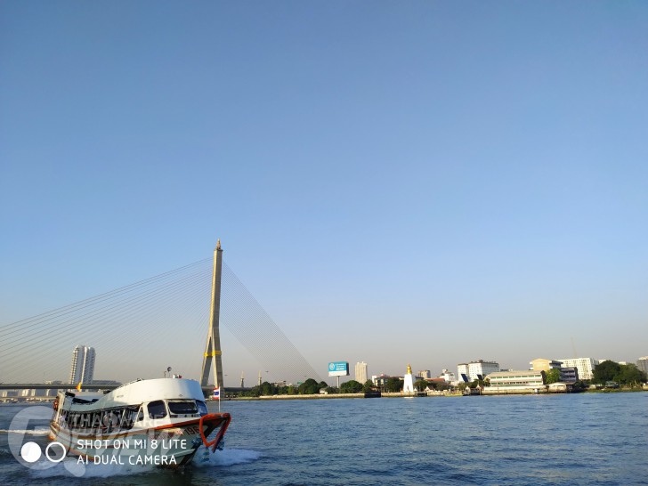 Xiaomi Mi 8 Lite สมาร์ทโฟนราคาต่ำหมื่นที่แรงคุ้มค่า กล้องสวย มีให้เลือกซื้อ 2 ขนาดความจุ