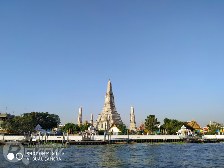 Xiaomi Mi 8 Lite สมาร์ทโฟนราคาต่ำหมื่นที่แรงคุ้มค่า กล้องสวย มีให้เลือกซื้อ 2 ขนาดความจุ