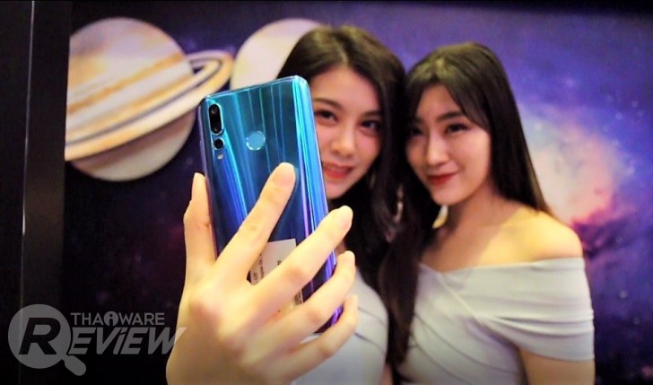 Huawei nova 4 มือถือจอมีรูแบบ Punch Display รุ่นแรกในไทย สเปกแรง กล้องหลัง 3 ตัว