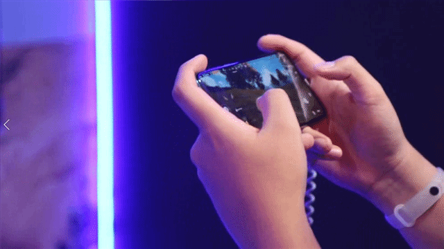 Huawei nova 4 มือถือจอมีรูแบบ Punch Display รุ่นแรกในไทย สเปกแรง กล้องหลัง 3 ตัว Huawei nova 4 มือถือจอมีรูแบบ Punch Display รุ่นแรกในไทย สเปกแรง กล้องหลัง 3 ตัว