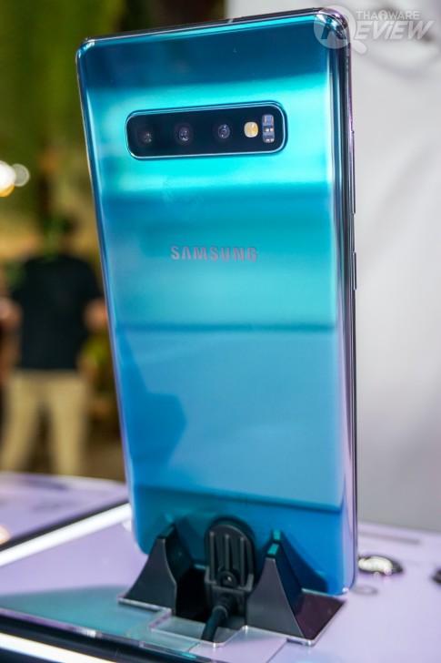 Galaxy S10 | S10+ สมาร์ทโฟนเรือธง 3 กล้องหลังสุดเทพ กับค่าตัวครึ่งแสน