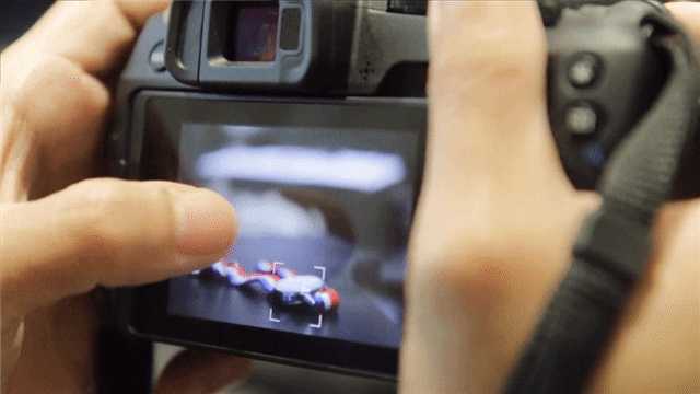 Canon EOS RP กล้อง Mirrorless Full-frame ราคาเบา น้ำหนักเบา น่าจะโดนใจสาวกอยู่นะ Canon EOS RP กล้อง Mirrorless Full-frame ราคาเบา น้ำหนักเบา น่าจะโดนใจสาวกอยู่นะ