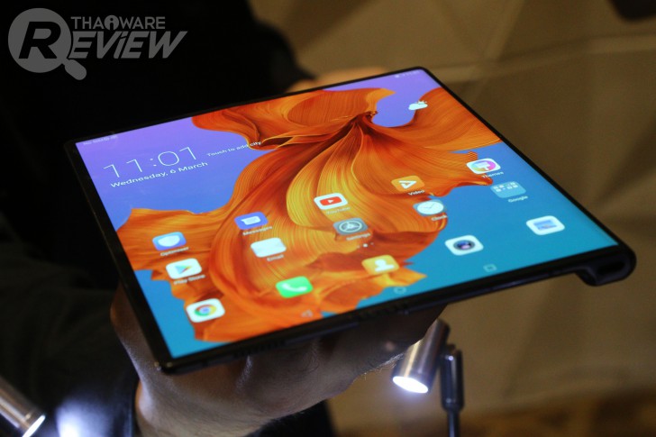 Huawei Mate X สมาร์ทโฟนจอพับ เปลี่ยนจอมือถือให้เป็นไซส์แท็บเล็ต ใหญ่สะใจ!