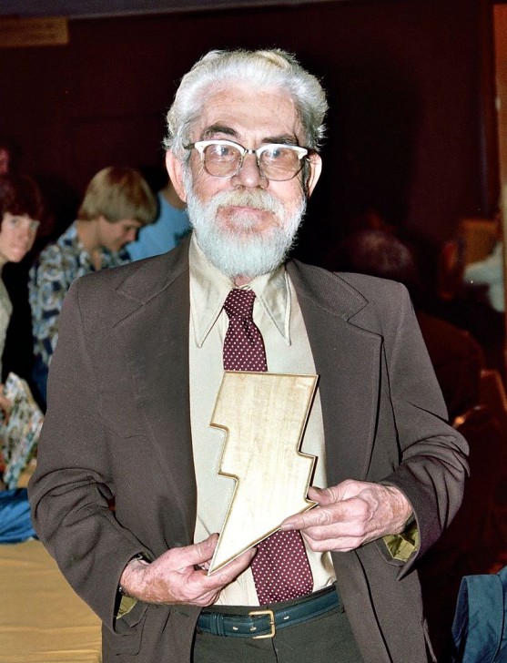 Shazam! | มาทำความรู้จักกับ Original Captain Marvel + สปอยล์เนื้อหาบางส่วนของหนัง!