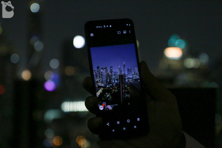 Motorola One Vision จอกว้าง Cinema Vision ดูหนังเต็มอิ่ม ถ่ายกลางคืนโหดด้วยกล้องหลัง 48MP