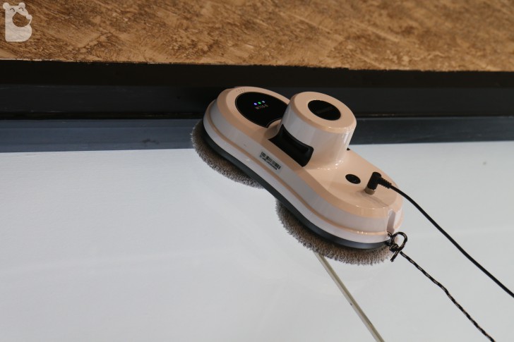 iGGOO Mamibot W110s+ หุ่นยนต์เช็ดกระจก สะดวกใช้ ไต่เช็ดได้ทุกพื้นผิวเรียบ