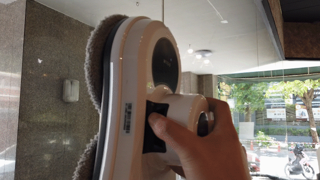 iGGOO Mamibot W110s+ หุ่นยนต์เช็ดกระจก สะดวกใช้ ไต่เช็ดได้ทุกพื้นผิวเรียบ