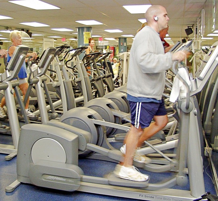 TicWatch Pro สมาร์ทวอทช์ Wear OS ระดับพรีเมี่ยม แบตฯ อึด 5 วัน มี GPS ในตัว