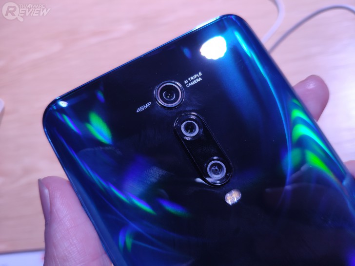 Xiaomi Mi 9T สมาร์ทโฟนกึ่งเรือธง กล้องป๊อปอัพดีไซน์เด่น แบตฯ จัดหนัก