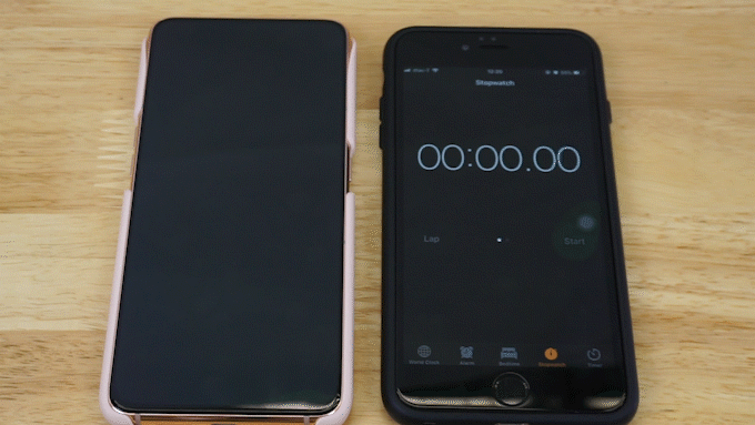 Samsung Galaxy A80 สมาร์ทโฟนกล้องหลังหมุนกลับสลับได้ ถ่ายวิดีโอเด็ด Samsung Galaxy A80 สมาร์ทโฟนกล้องหลังหมุนกลับสลับได้ ถ่ายวิดีโอเด็ด