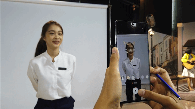 Samsung Galaxy Note10+ โมเดลจอใหญ่ กับ S Pen ลูกเล่นใหม่ดั่งไม้กายสิทธิ์ Samsung Galaxy Note10+ โมเดลจอใหญ่ กับ S Pen ลูกเล่นใหม่ดั่งไม้กายสิทธิ์