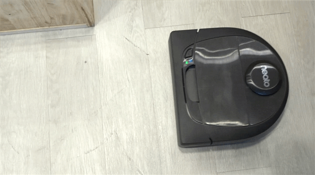 Neato Botvac D6 Connected หุ่นดูดฝุ่นแสนฉลาด ทำแผนที่ห้องด้วยเลเซอร์สั่งงานผ่านแอปฯ