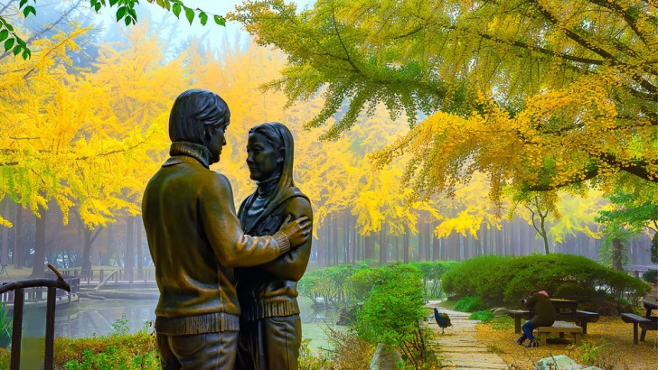 วัฒนธรรมเกาหลีแฝงอยู่ในอะไรบ้าง? เราจะได้หรือเสียอะไรจากการแฝงนี้