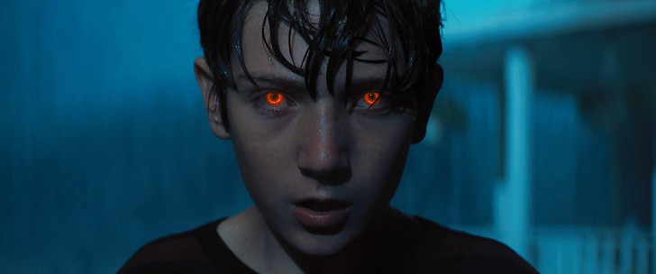 10 หนังเด็กนรก ต้อนรับการมาของเด็กพลังอสูร Brightburn