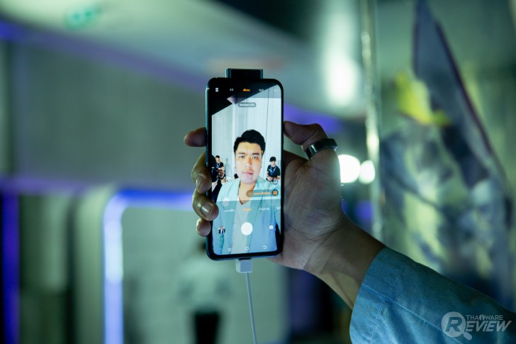 สมาร์ทโฟนกล้องหน้าคู่ Vivo V17 Pro ที่มีแบมแบมและมาร์ค GOT7 เป็นพรีเซนเตอร์!