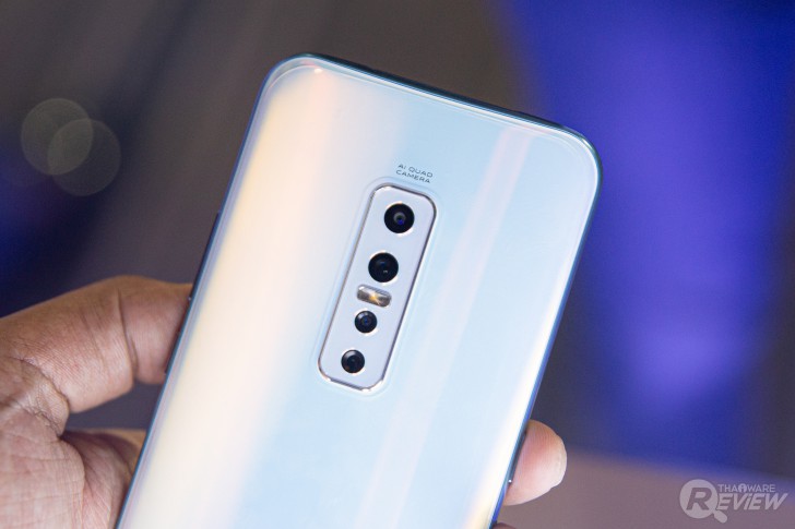 สมาร์ทโฟนกล้องหน้าคู่ Vivo V17 Pro ที่มีแบมแบมและมาร์ค GOT7 เป็นพรีเซนเตอร์!