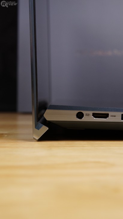 ASUS ZenBook Pro Duo โน้ตบุ๊ค 4K สองจอ สเปกโหด เกิดมาเพื่อ Content Creator 