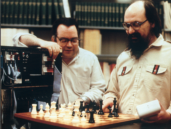 รหัสลับของ Ken Thompson บิดาแห่ง Unix ที่ถูกค้นพบเมื่อปี 2014 ถูกถอดรหัสได้แล้ว รหัสลับของ Ken Thompson บิดาแห่ง Unix ที่ถูกค้นพบเมื่อปี 2014 ถูกถอดรหัสได้แล้ว