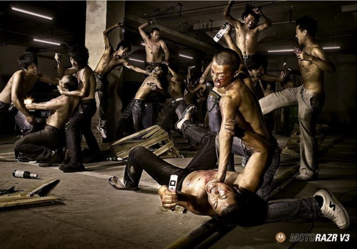 RAZR V3 มือถือที่แหกกฏของ Motorola จนประสบความสำเร็จกลายเป็นตำนาน