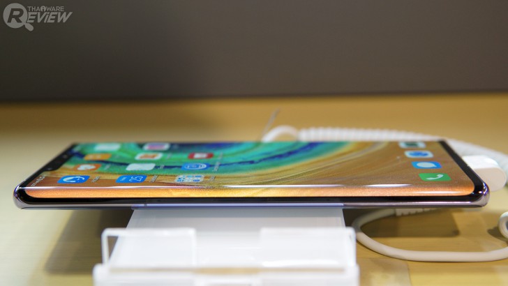 Huawei Mate 30 Pro กล้องโหด สเปกแรง จอสวย จัดเต็มทุกด้าน แต่ดันขาด Google Services