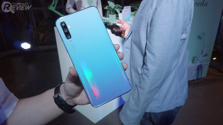 Huawei Y9s สมาร์ทโฟนราคาประหยัด แต่จัดหนักอยู่ไม่น้อย